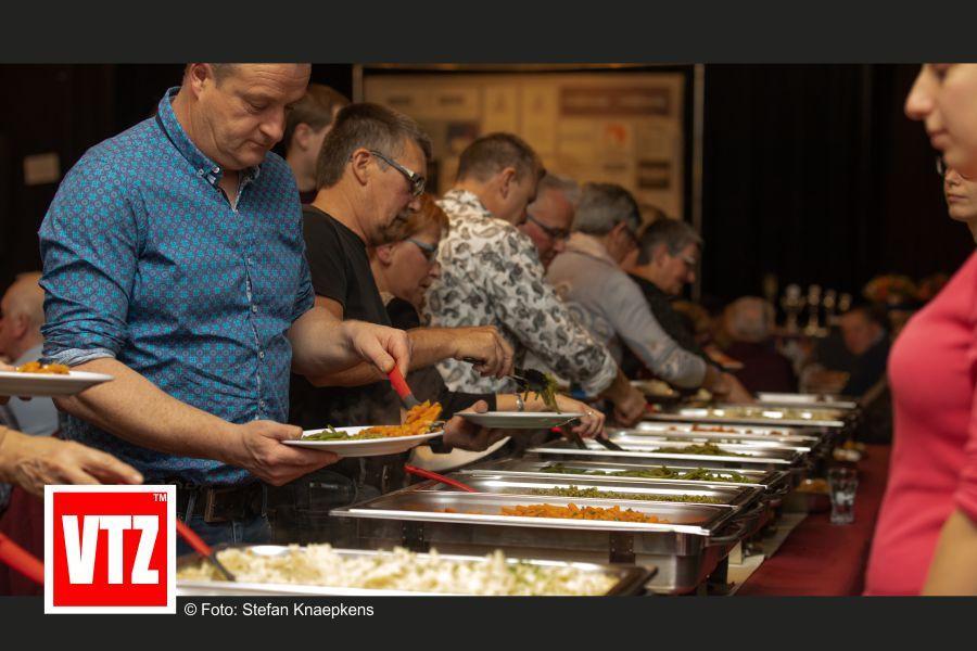 warm_buffet_voldoende_voor_iedereen_1.jpg